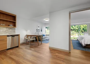 Element New York Wood Ridge hotel thumbnail 7