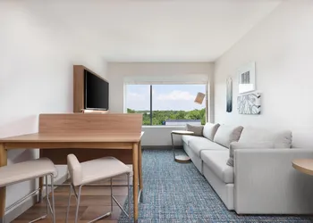 Element New York Wood Ridge hotel thumbnail 8