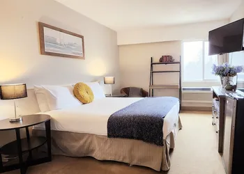 Western Lodge hotel thumbnail 5