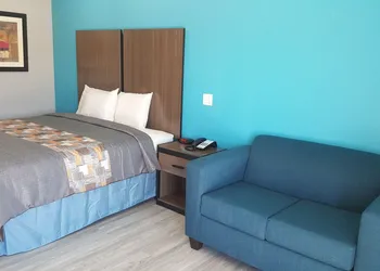 Haven Inn & Suites Willowbrook hotel thumbnail 5