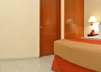 Hotel Elizabeth Ciudad Deportiva hotel thumbnail 4