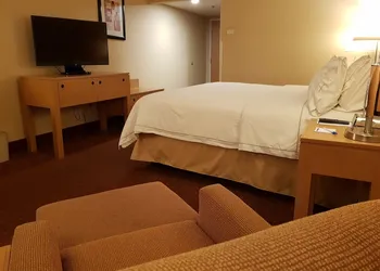 Holiday Inn Express Saltillo Zona Aeropuerto by IHG hotel thumbnail 8