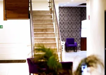 Hotel Leones hotel thumbnail 3
