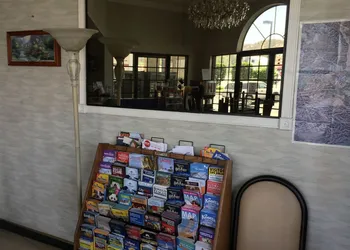Castaic Inn Near Six Flags Magic Mountain hotel thumbnail 2