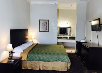 Castaic Inn Near Six Flags Magic Mountain hotel thumbnail 3