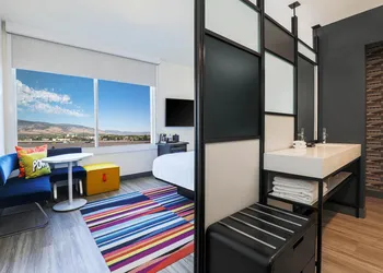 Aloft by Marriott Reno-Tahoe International Airport hotel thumbnail 4