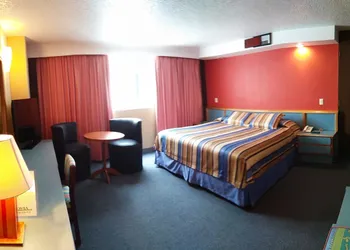 Segovia Regency Hotel hotel thumbnail 6