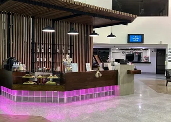 Hotel Corona Plaza hotel thumbnail 2