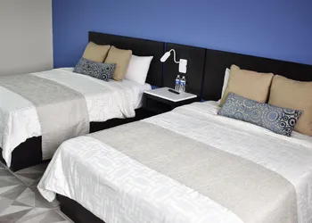 Hotel Corona Plaza hotel thumbnail 3