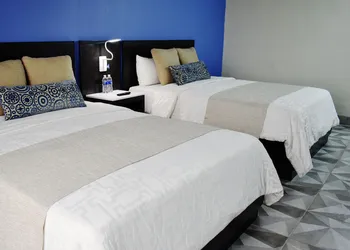 Hotel Corona Plaza hotel thumbnail 5