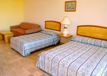 Piedras De Sol Solaris hotel thumbnail 2