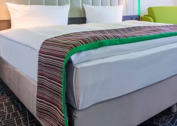 Park Inn by Radisson Brampton, On hotel thumbnail 6