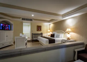 Excelaris Grand Resort Conventions & Spa hotel thumbnail 4