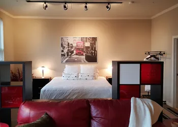 Orenco Lofts hotel thumbnail 3