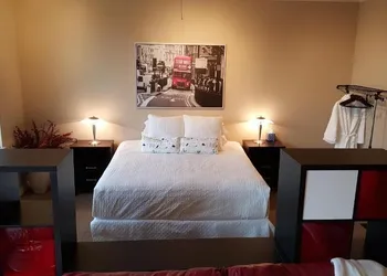 Orenco Lofts hotel thumbnail 5
