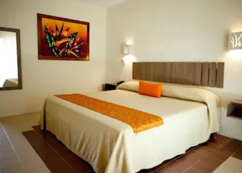 Hotel Plaza Palenque hotel thumbnail 8