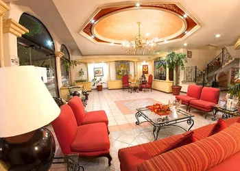 Hotel Calenda hotel thumbnail 5