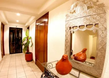 Hotel Calenda hotel thumbnail 6