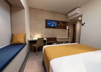 Microtel Inn & Suites by Wyndham San Luis Potosi hotel thumbnail 7