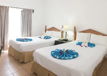 Azul Sirena hotel thumbnail 6