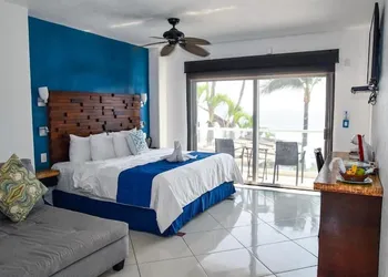 Mar Celeste hotel thumbnail 6