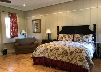 Loyd Hall Plantation hotel thumbnail 3