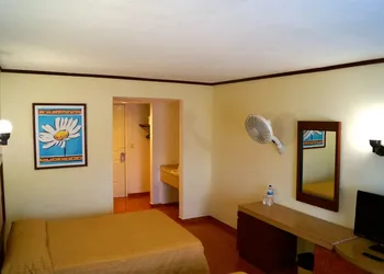 Hotel & Suites Villa del Sol hotel thumbnail 5
