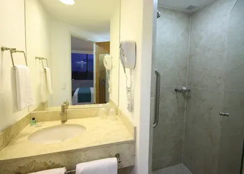 One Guadalajara Centro Histórico hotel thumbnail 6