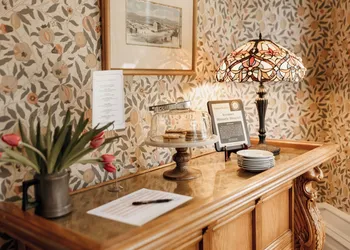 Ellerbeck Mansion Bed & Breakfast hotel thumbnail 2