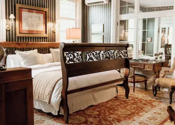 Ellerbeck Mansion Bed & Breakfast hotel thumbnail 8