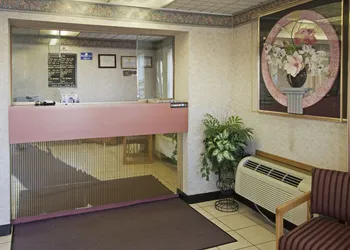 Executive Inn hotel thumbnail 4