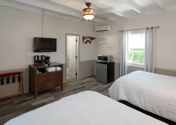 Sun Outdoors Marathon hotel thumbnail 4