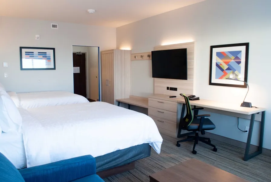 Holiday Inn Express & Suites Edmonton N - St. Albert by IHG hotel detail image 6