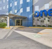 One Leon Poliforum hotel detail image 3