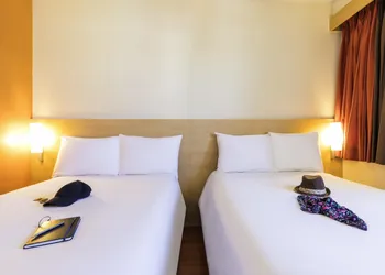 ibis Juarez Consulado hotel thumbnail 3