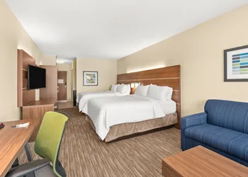 Holiday Inn Express & Suites Suisun City by IHG hotel thumbnail 8