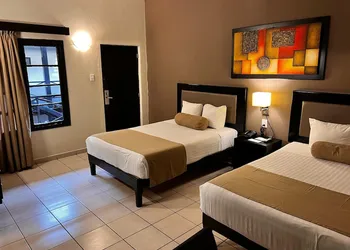 Hotel La Siesta Malecón hotel thumbnail 2