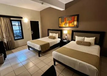 Hotel La Siesta Malecón hotel thumbnail 3