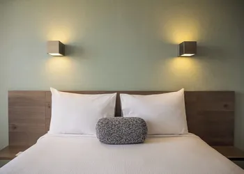 One Puebla Serdan hotel thumbnail 6