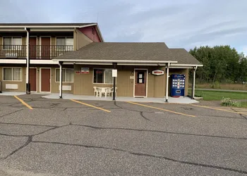 Pine River Inn hotel thumbnail 2