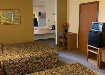 Pine River Inn hotel thumbnail 7
