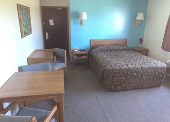 Pine River Inn hotel thumbnail 8