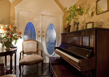 Ocean Breeze B&B hotel thumbnail 2