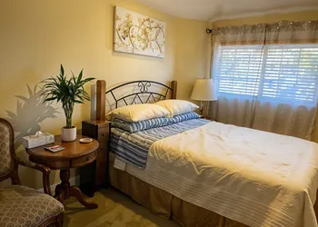 Ocean Breeze B&B hotel thumbnail 3