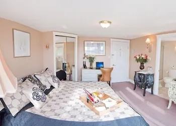 Ocean Breeze B&B hotel thumbnail 5