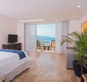 Delfin Beachfront Resort – Downtown Puerto Vallarta Optional All-Inclusive hotel detail image 3