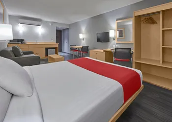 City Express by Marriott Torreón hotel thumbnail 6