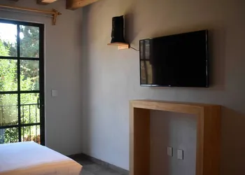 Zirahuen Forest And Resort hotel thumbnail 2