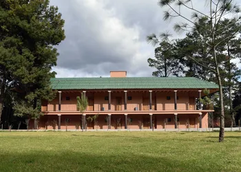 Zirahuen Forest And Resort hotel thumbnail 3