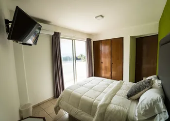 Hotel Suites Regina hotel thumbnail 4